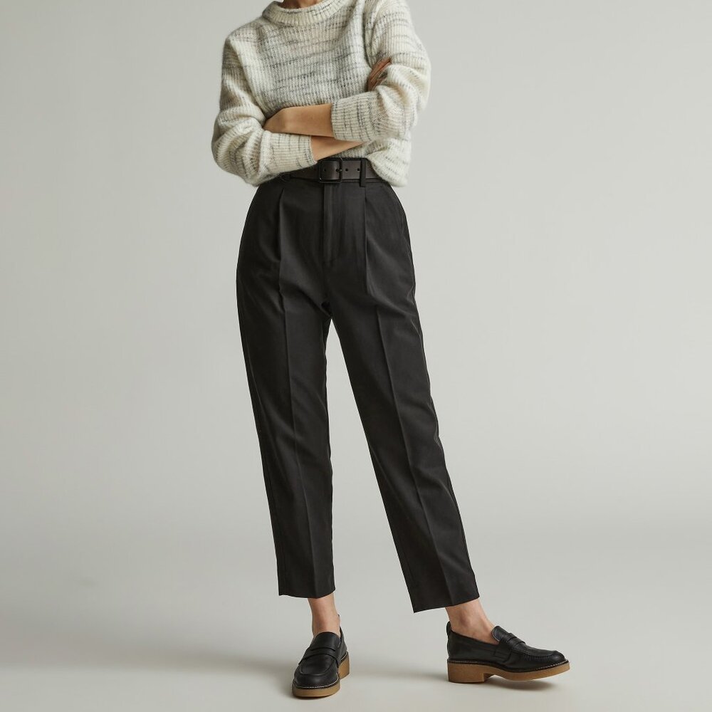 Everlane The Draper Tapered Pant in Buttersmooth Size 4 NWT
